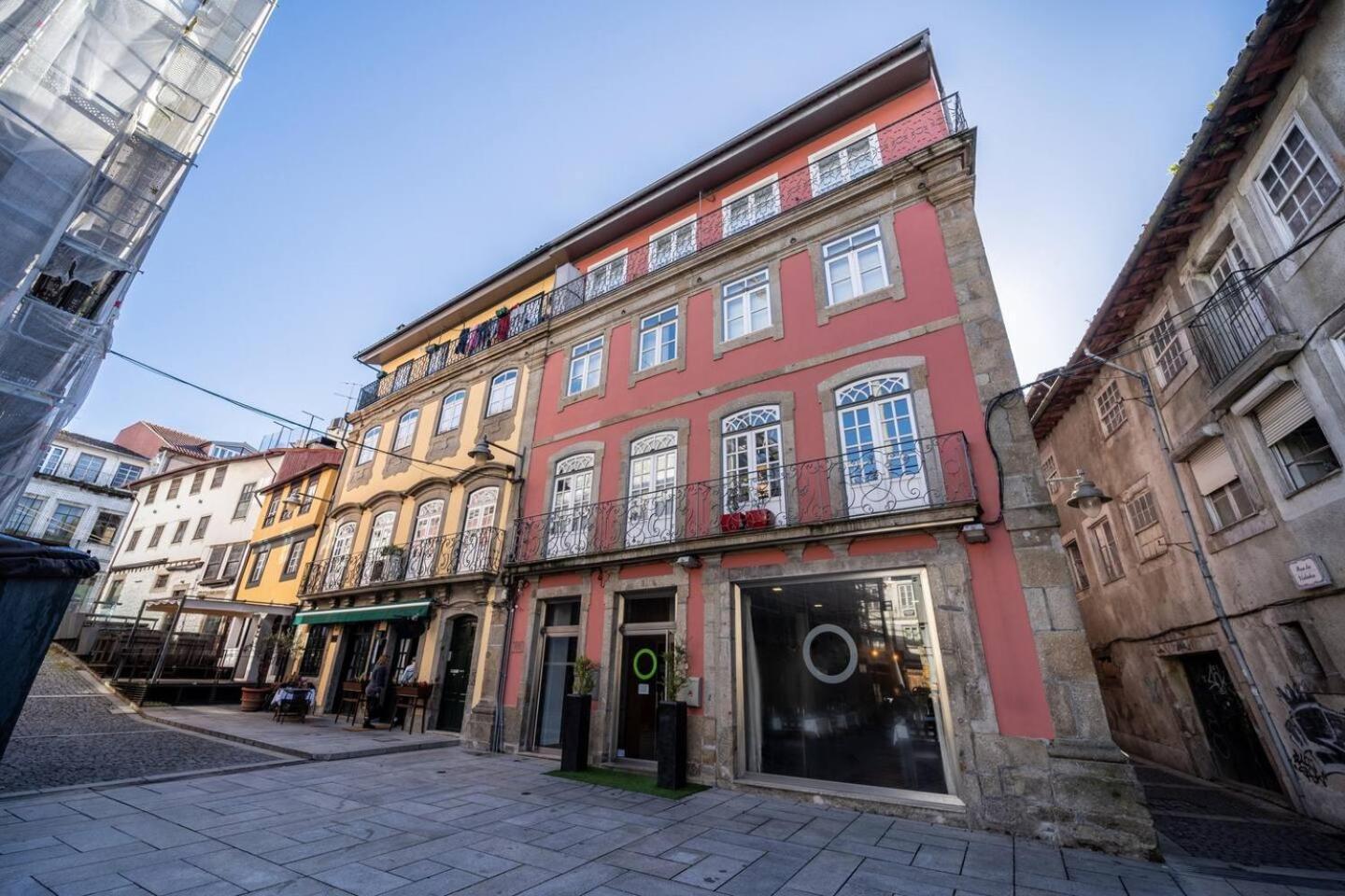 Praca Velha II - Estudio No Centro De Braga Luaran gambar